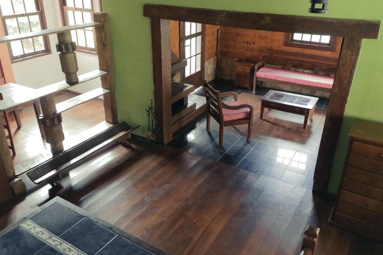 Em Tiradentes, Minas Gerais, Casa Tipica E Espacosa Em Terreno Arborizado Eksteriør bilde