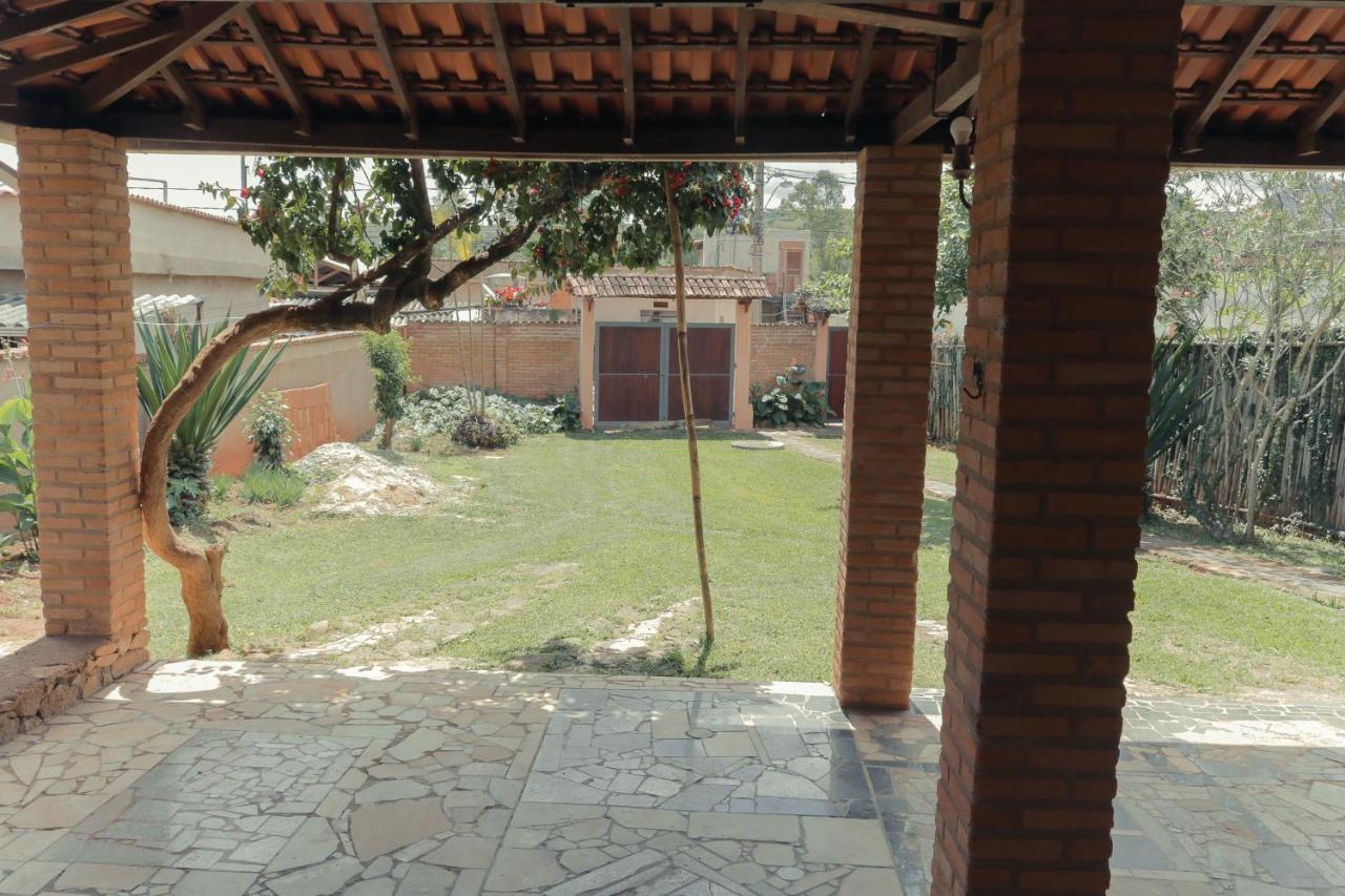 Em Tiradentes, Minas Gerais, Casa Tipica E Espacosa Em Terreno Arborizado Eksteriør bilde