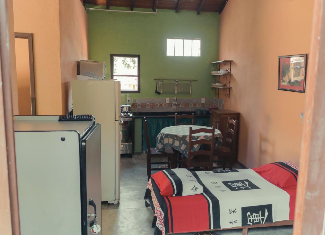 Em Tiradentes, Minas Gerais, Casa Tipica E Espacosa Em Terreno Arborizado Eksteriør bilde