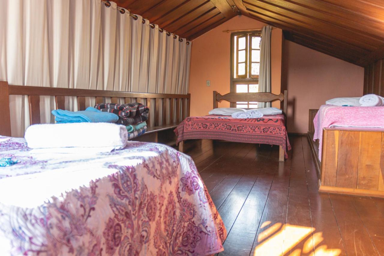 Em Tiradentes, Minas Gerais, Casa Tipica E Espacosa Em Terreno Arborizado Eksteriør bilde